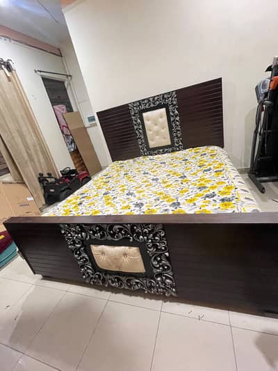 Complete Bed Set with Side Tables & Dressing