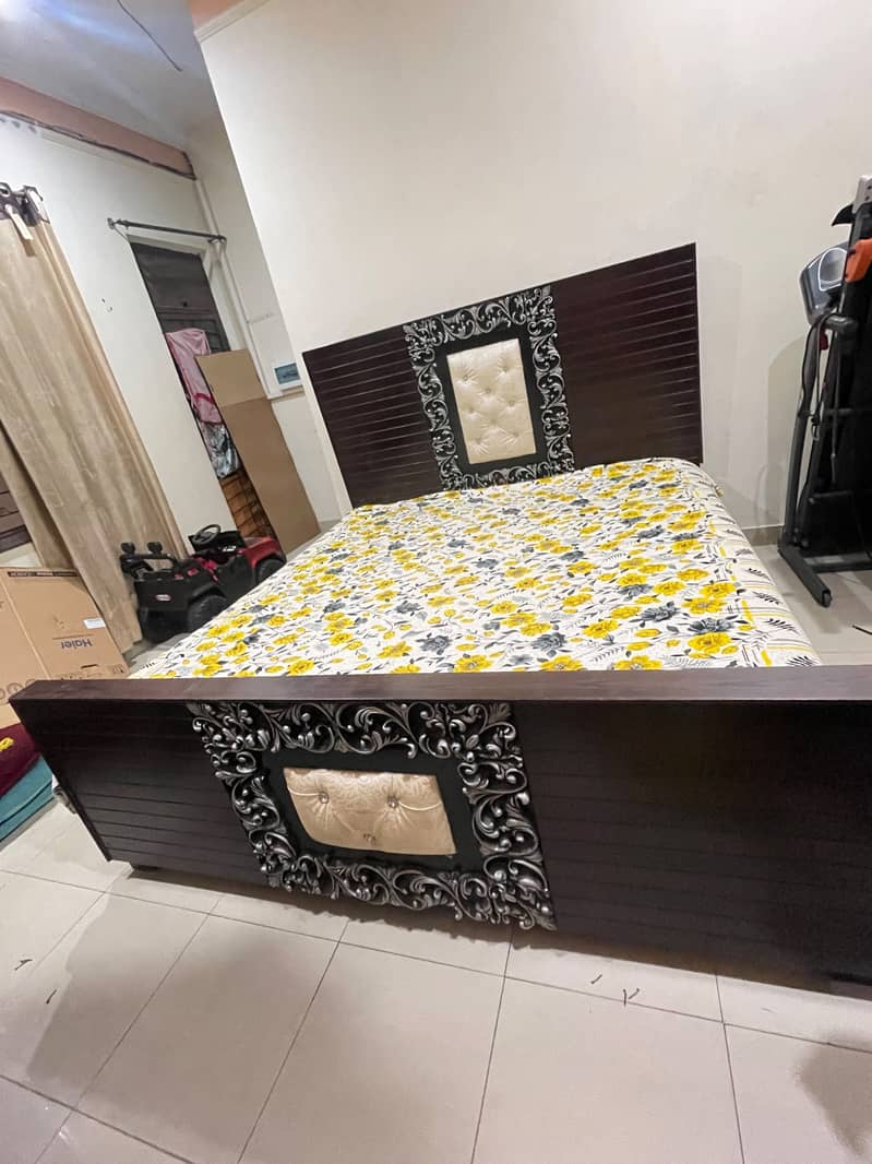 Complete Bed Set with Side Tables & Dressing 0