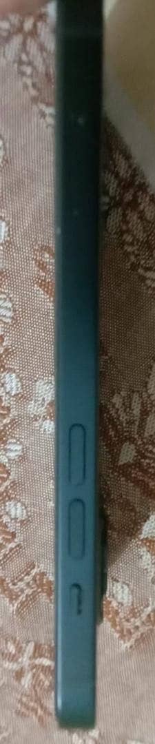 Apple iPhone 13 3