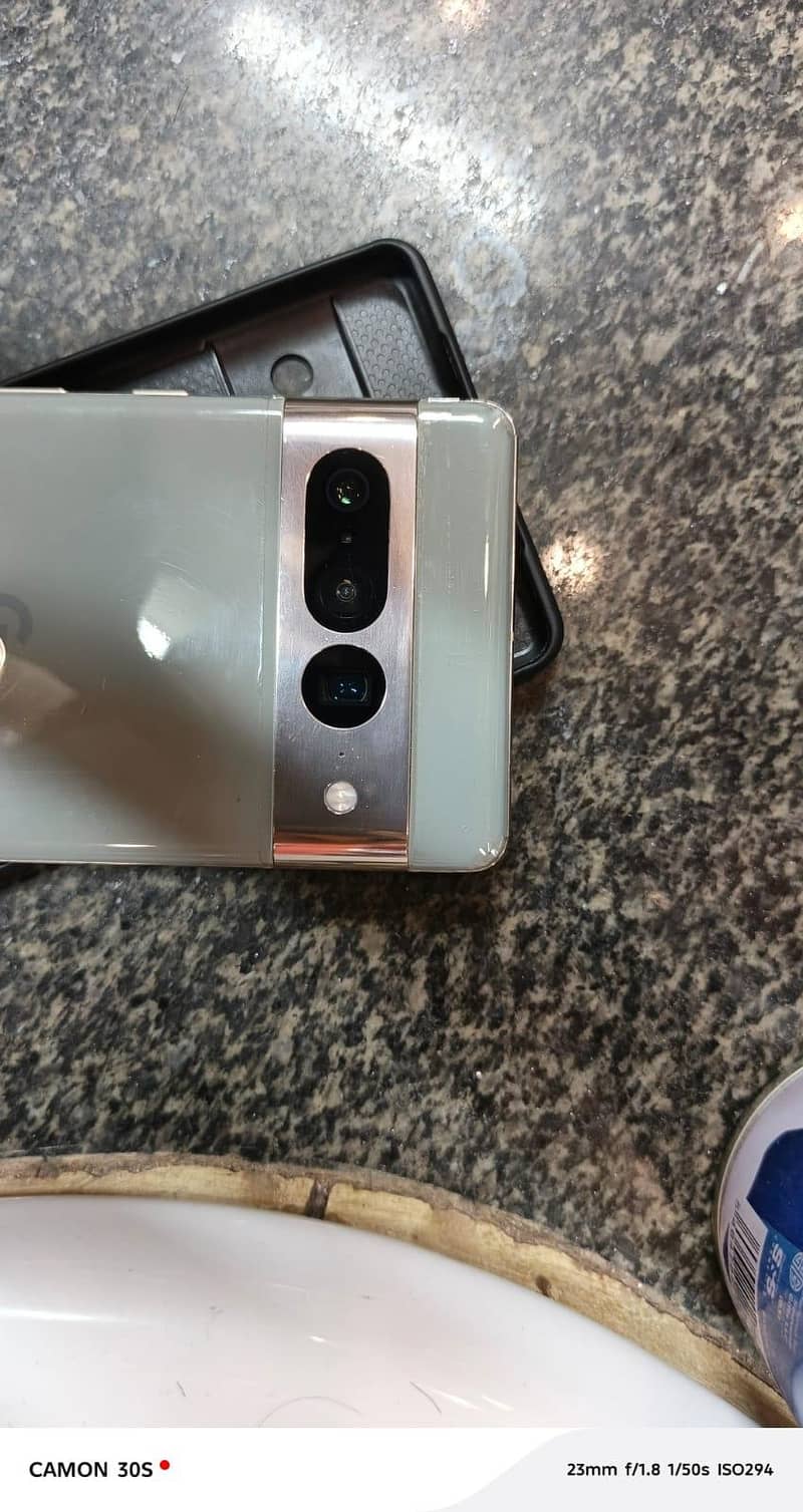 Google Pixel 7 Pro 9