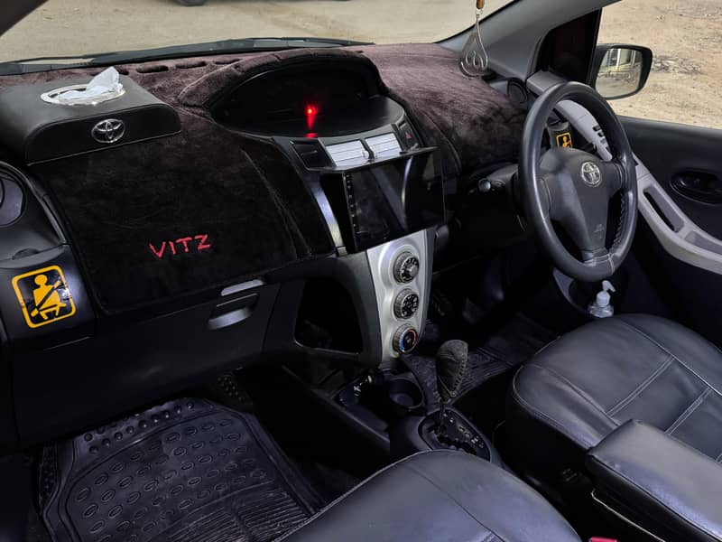 Toyota Vitz 2005/2008 3