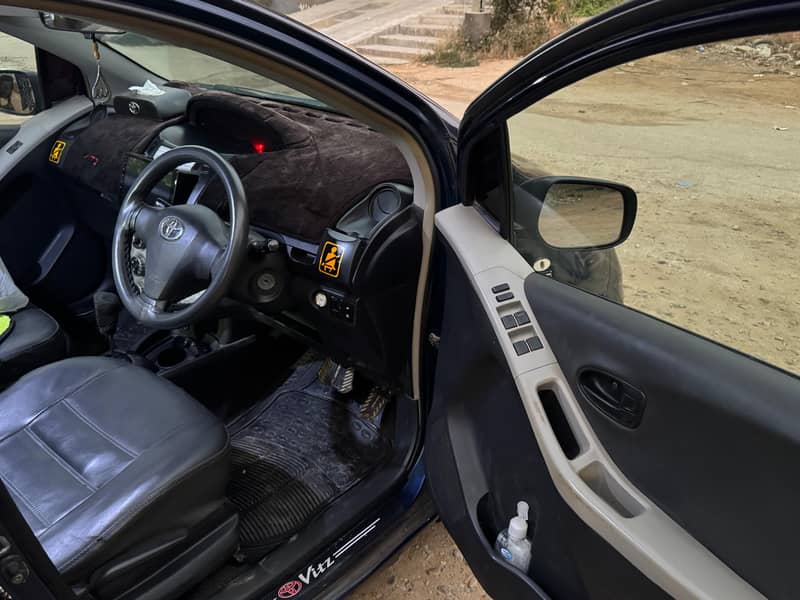 Toyota Vitz 2005/2008 4
