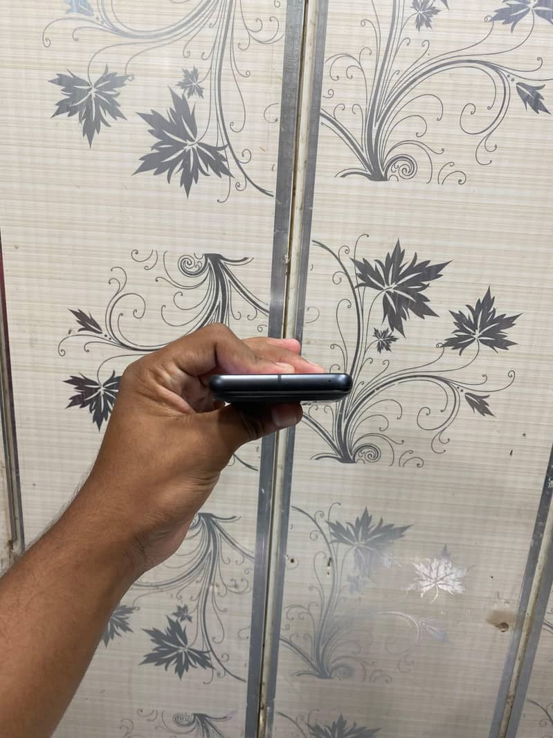 Google Pixel 8 2
