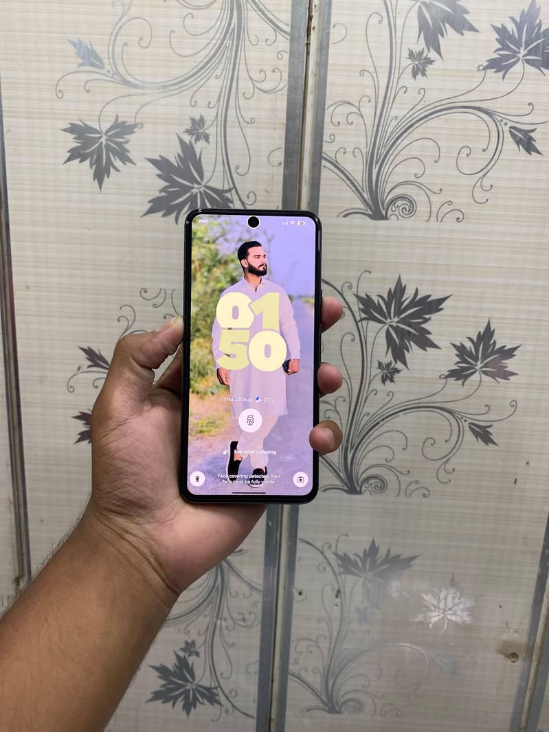 Google Pixel 8 6