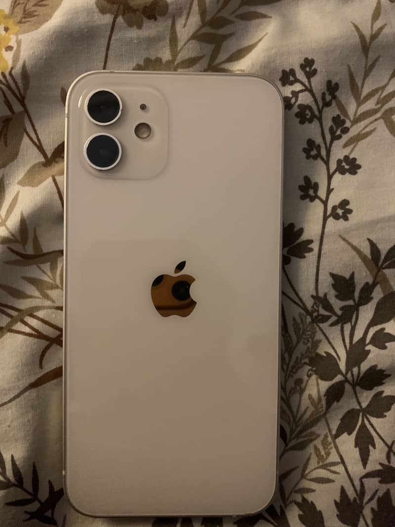 Apple iPhone 12 2