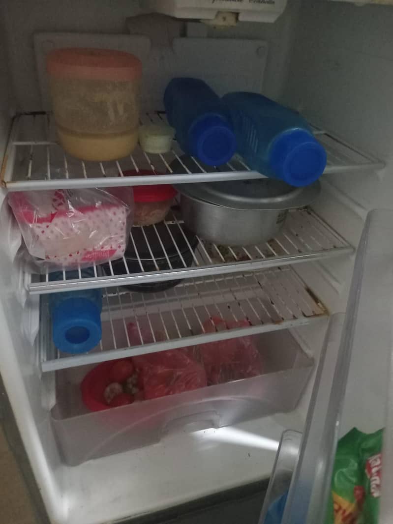 Dawlance Refrigerator 4