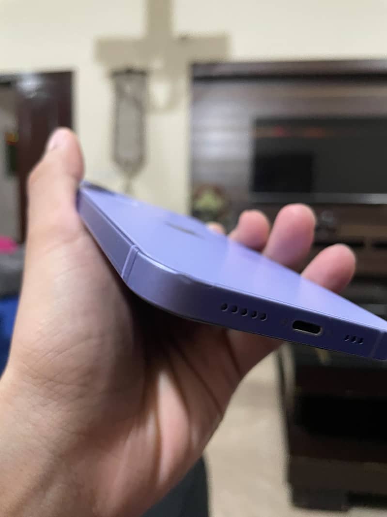 Apple iPhone 12 2