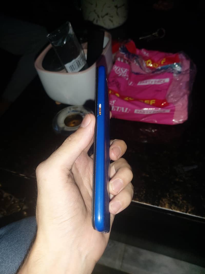 Realme C2 1