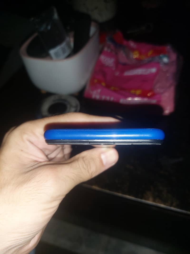 Realme C2 3