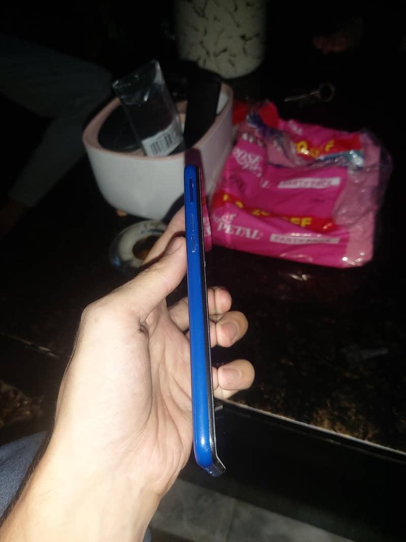 Realme C2 5