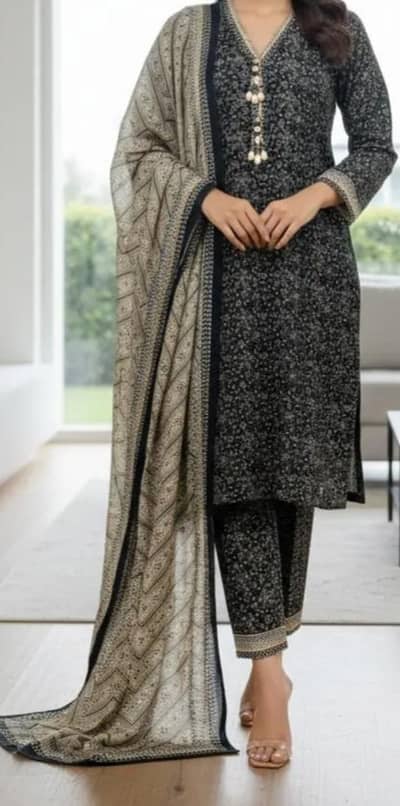 Printed Lawn 3 piece women's Suit Multicolor