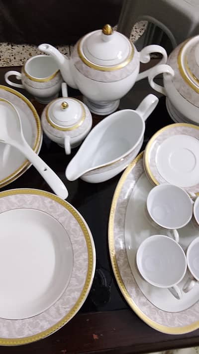 Dinner Set