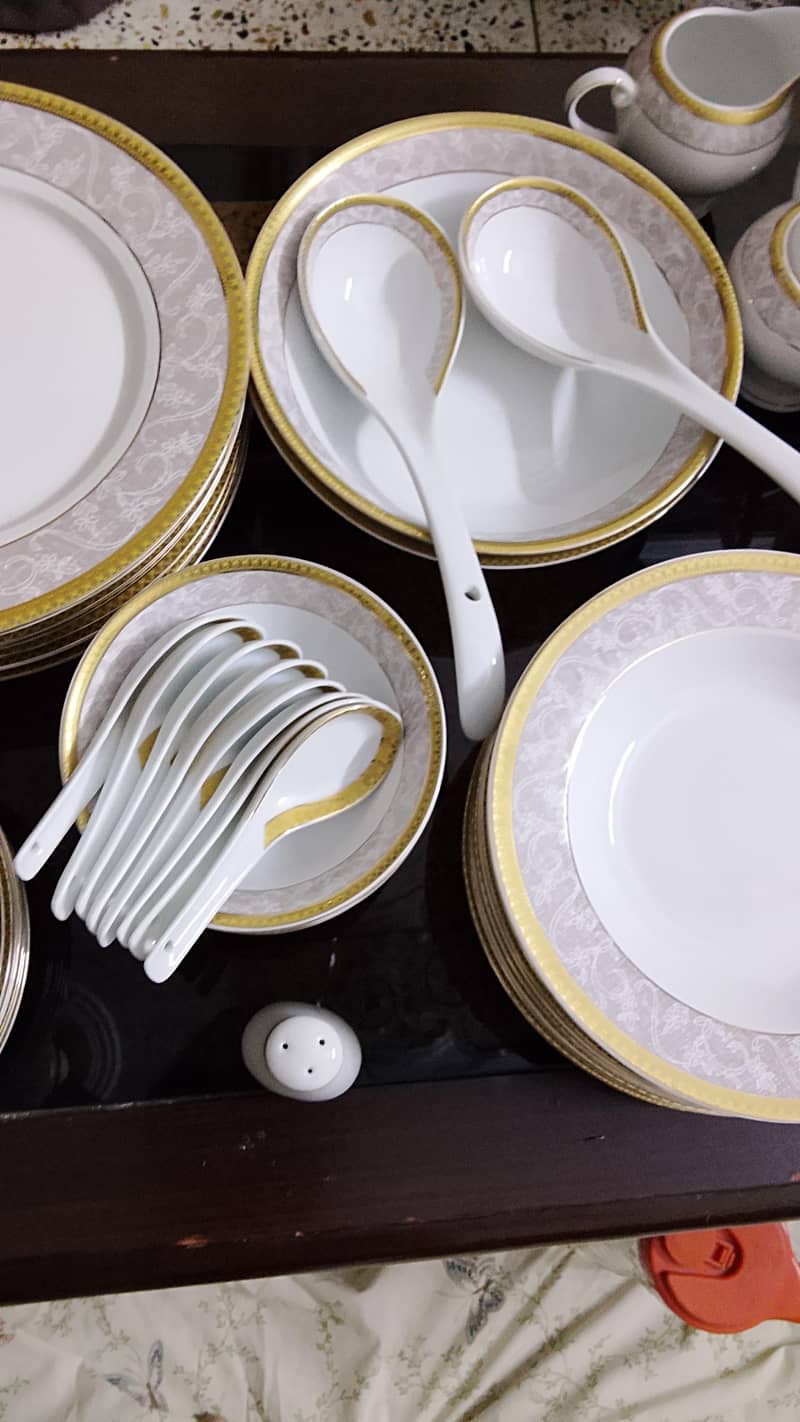 Dinner Set 1