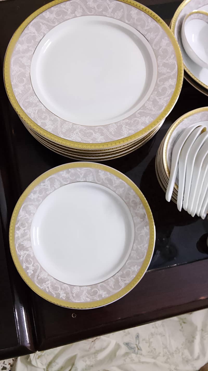 Dinner Set 2