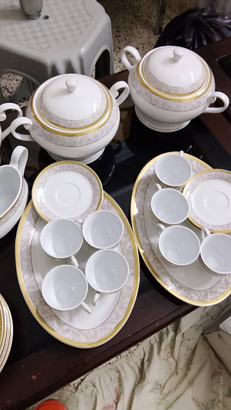 Dinner Set 3