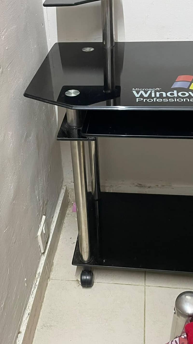 computer table 1