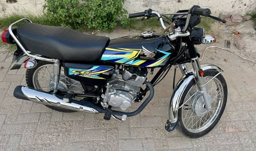 Honda CG 125 Black new model