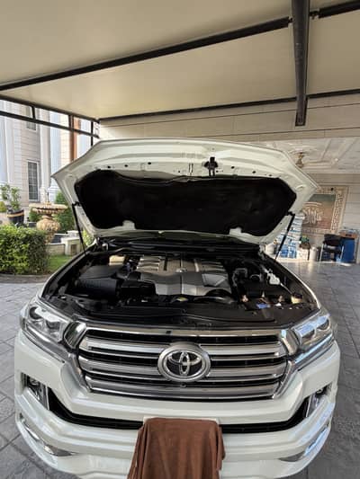 Toyota Land Cruiser 2010 excellent condition