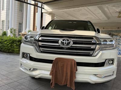 Toyota Land Cruiser 2010 excellent condition