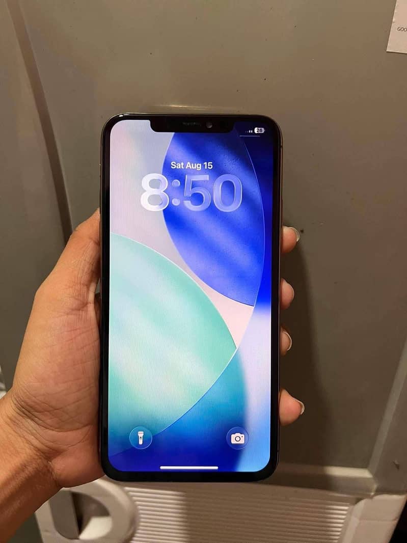 iPhone 11 Pro Max 1