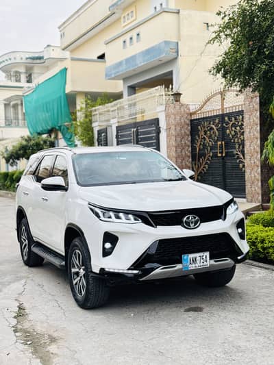 Fortuner for rent