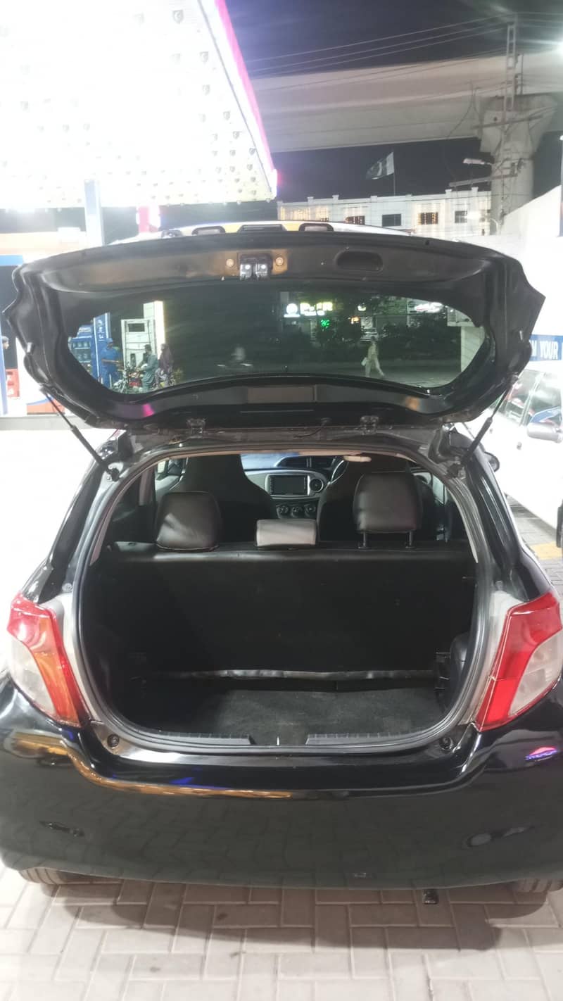 Toyota Vitz Automatic 7