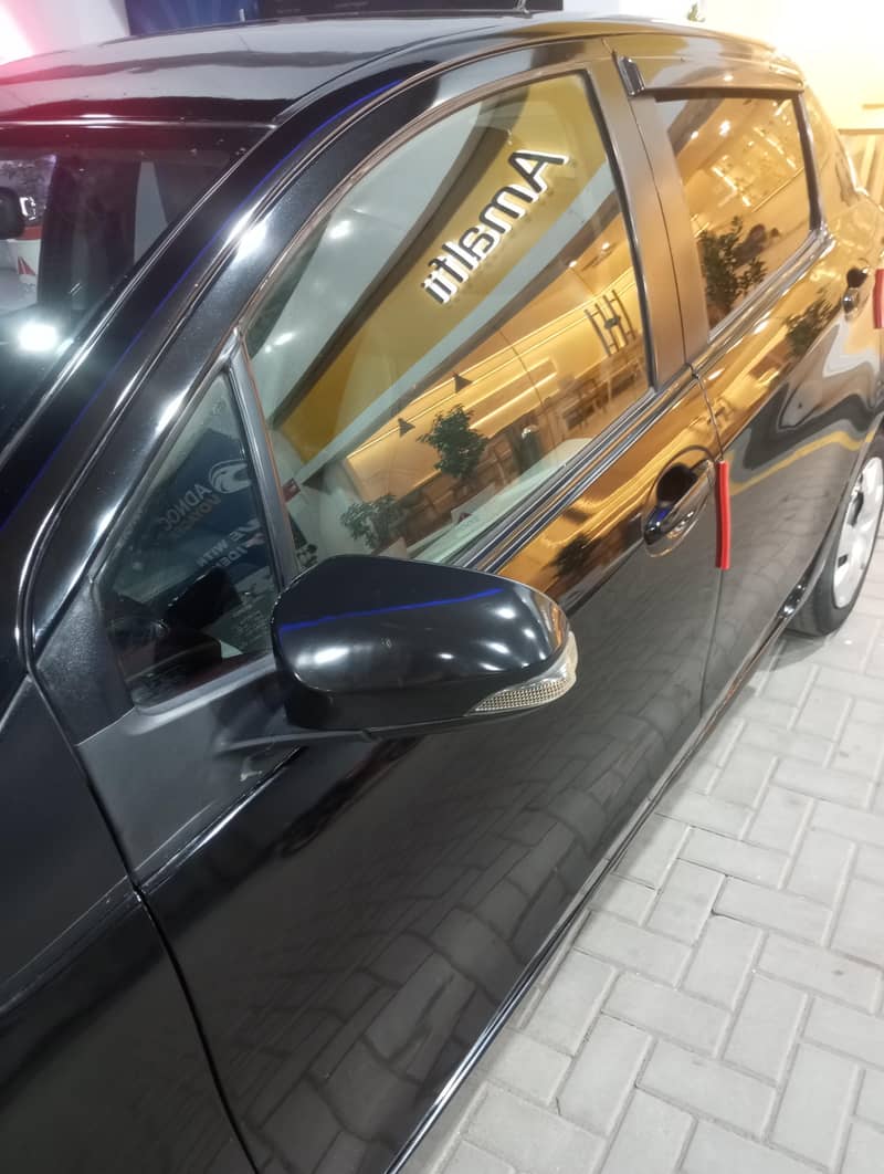 Toyota Vitz Automatic 13