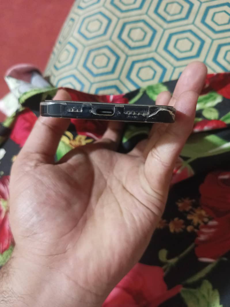 Apple iPhone 15 2