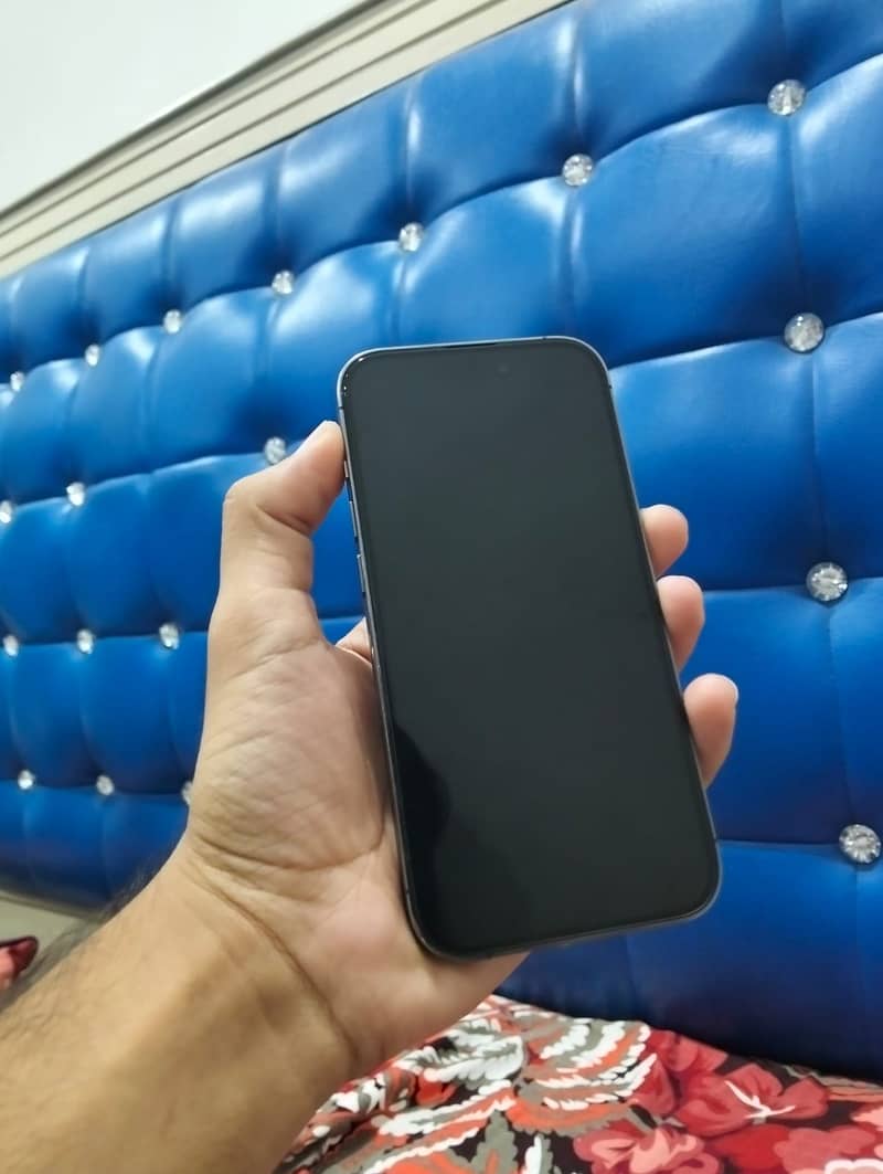 Apple iPhone 14 Pro 2