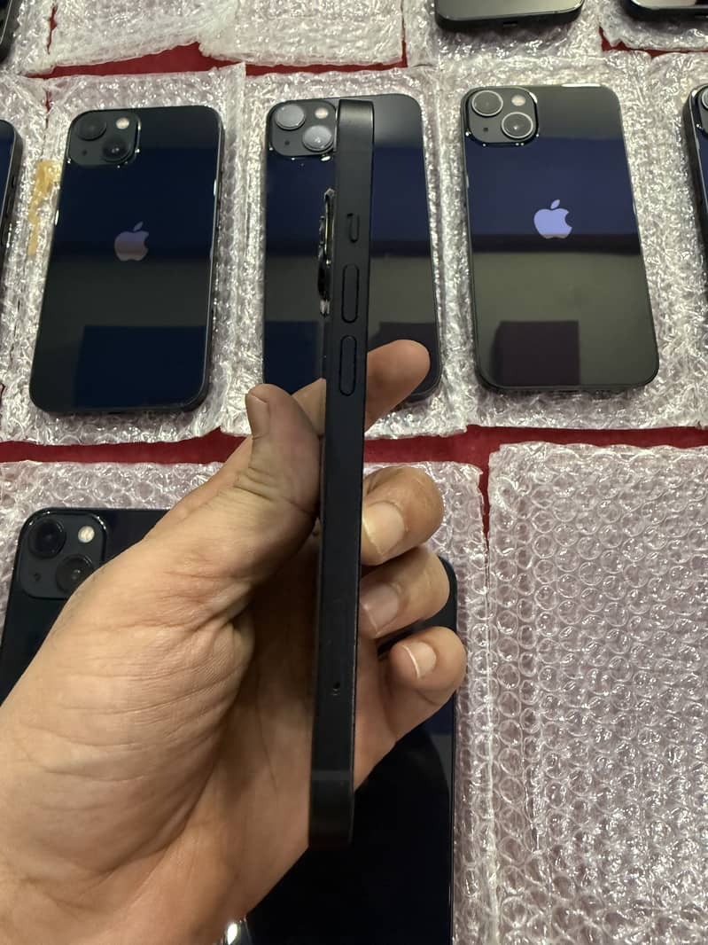 Apple iPhone 13 1