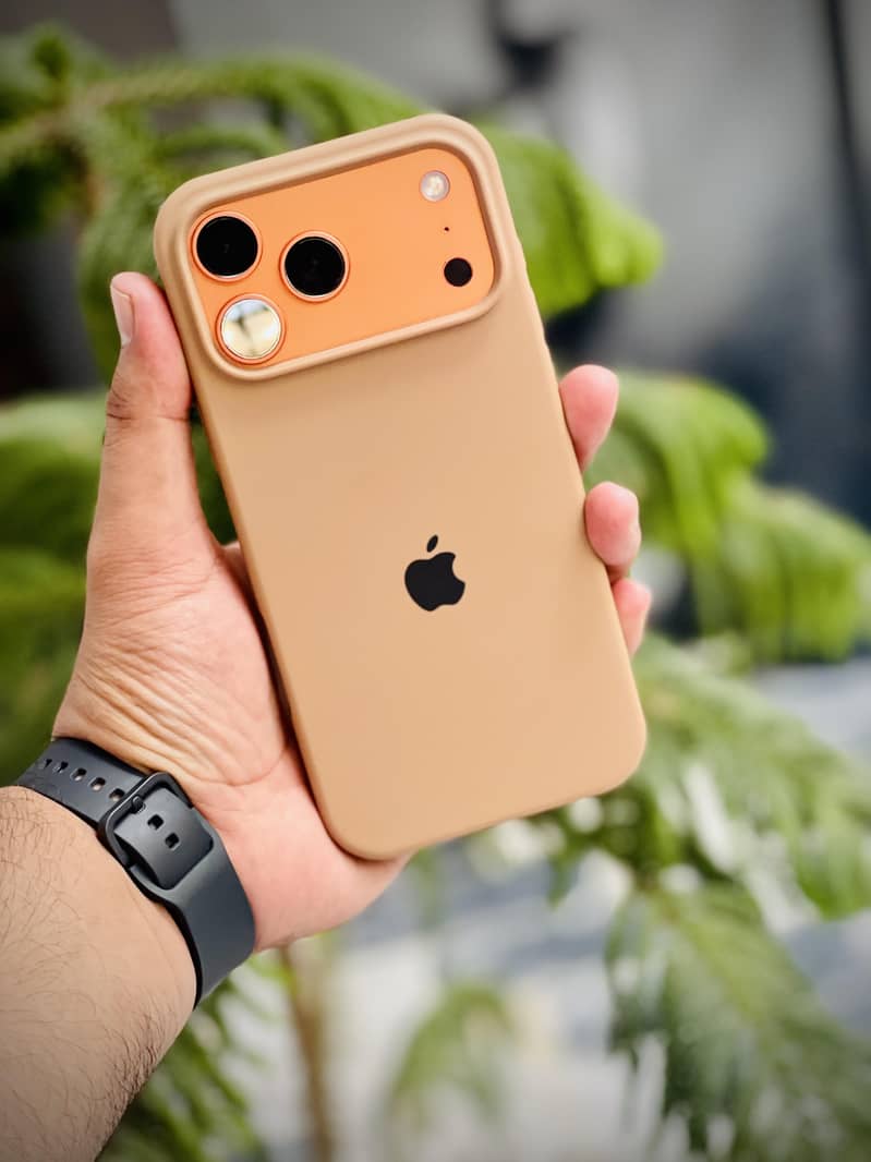Apple iPhone 17 Pro Max 1