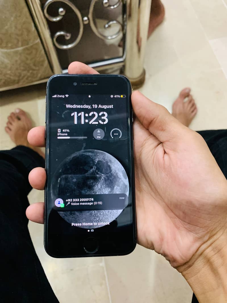 Apple iPhone 8 2