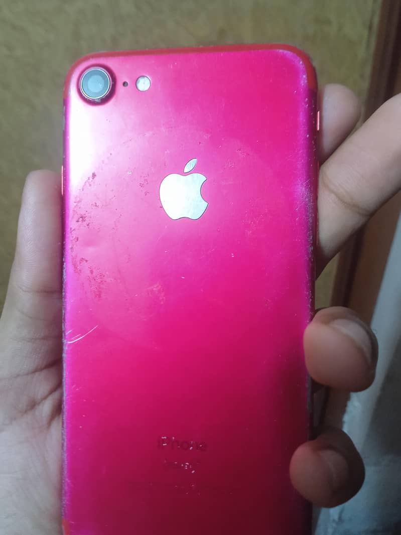 Apple iPhone 7 0
