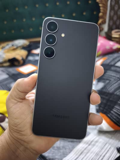 Samsung Galaxy S25Fe 128gb duos available brand new condtion