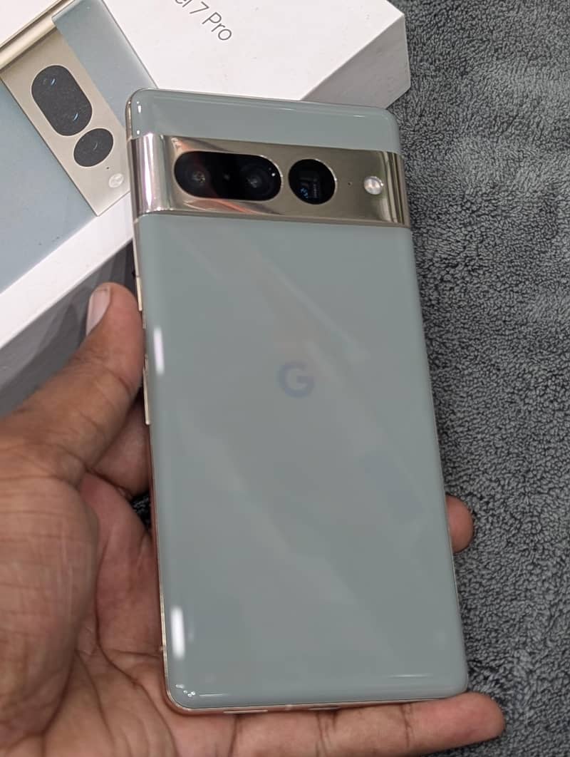 Google Pixel 7 Pro 6