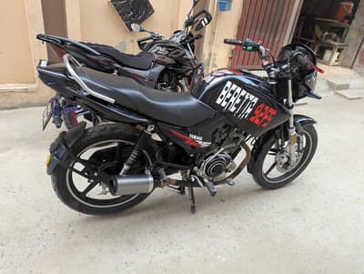 YAMAHA YBR 125 2024