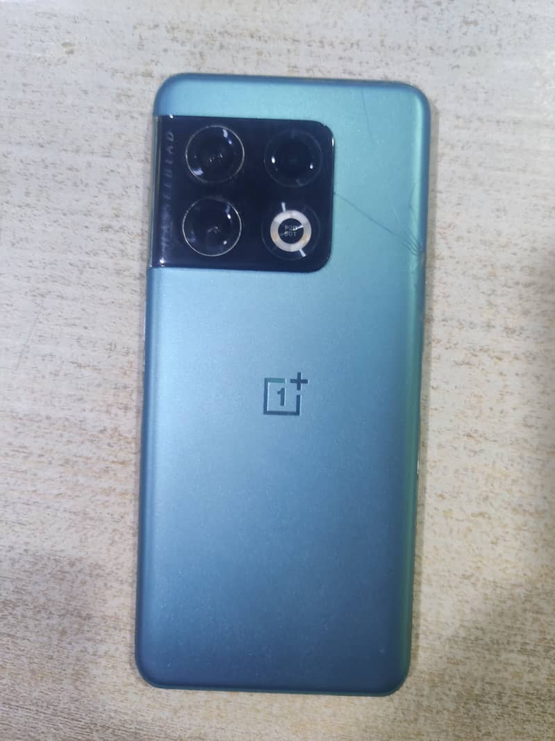 One Plus 10 Pro 1