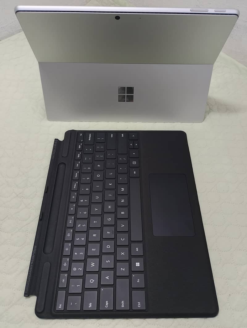 Microsoft surface pro 9 keyboard 0