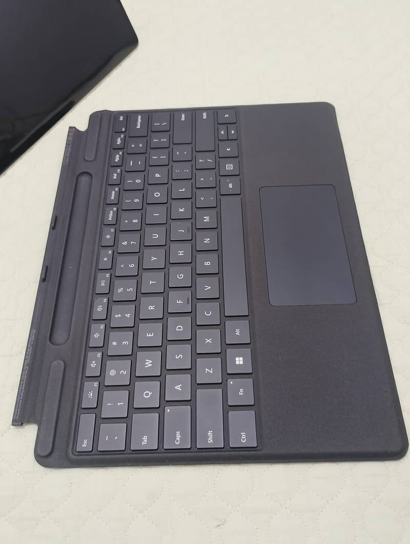 Microsoft surface pro 9 keyboard 5