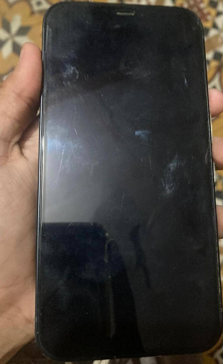 Apple iPhone 12 5