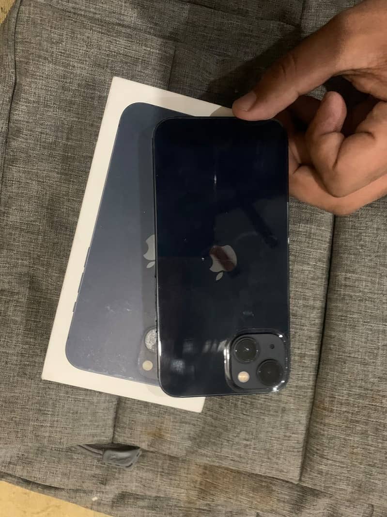 Apple iPhone 13 1