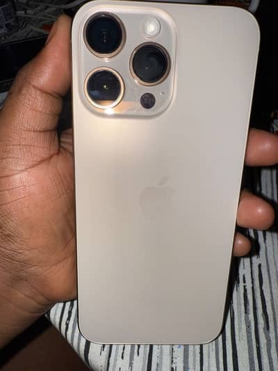 Apple iPhone 16 Pro Max