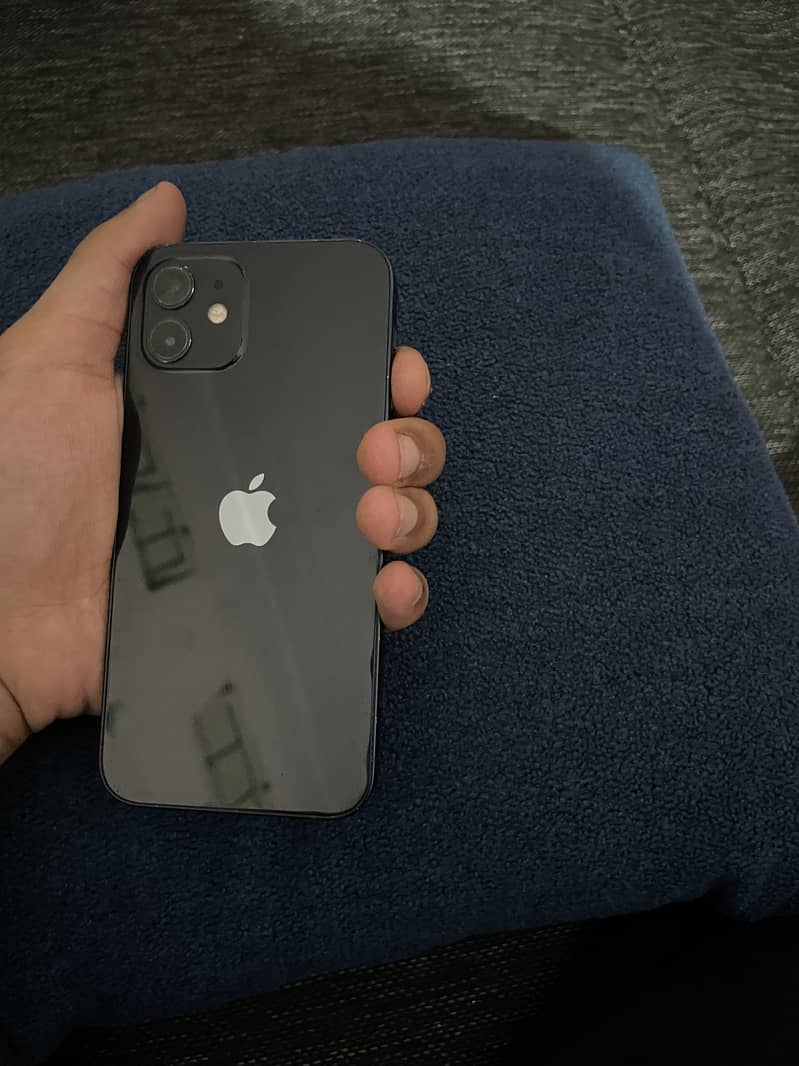 Apple iPhone 12 2
