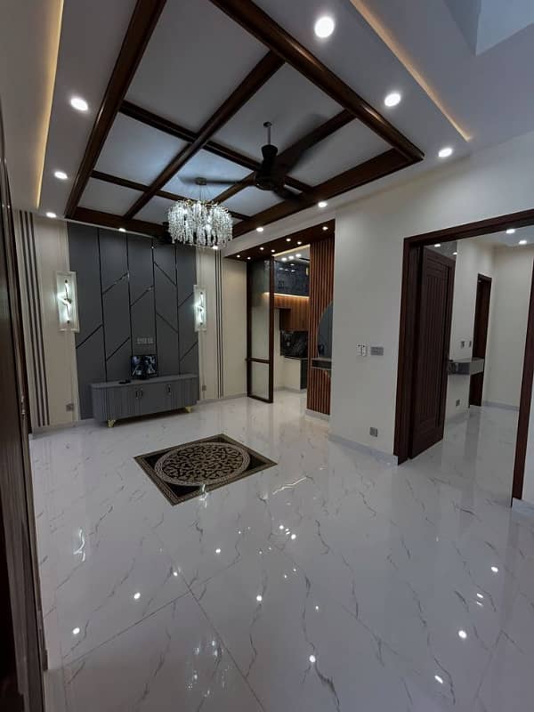 UPPER PORTION AVAILABLE FOR RENT 1