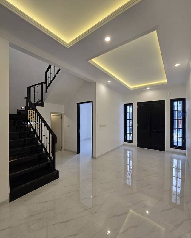 UPPER PORTION AVAILABLE FOR RENT 3