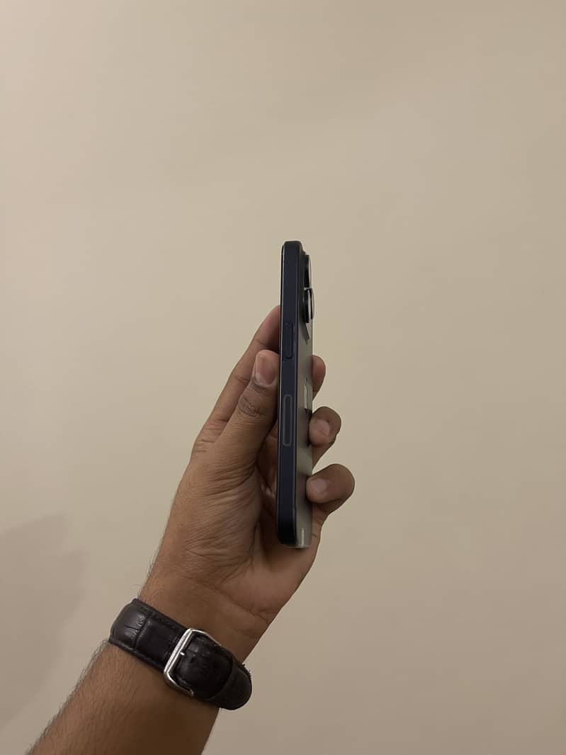 Apple iPhone 15 Pro 1