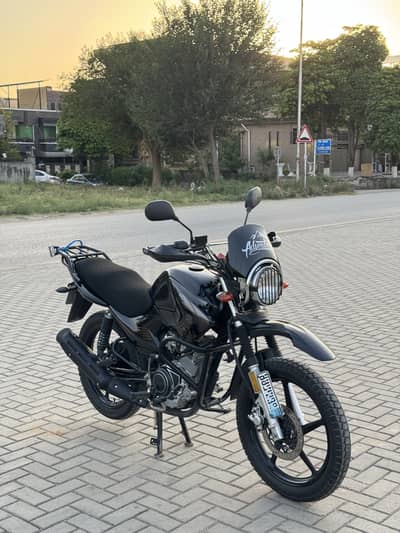 Yamaha YBR 125G 2024