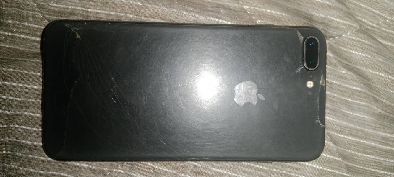Apple iPhone 8 Plus 0