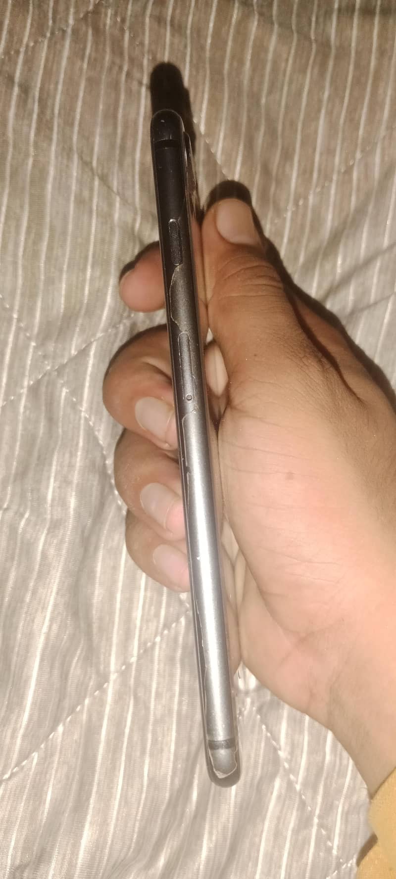 Apple iPhone 8 Plus 4