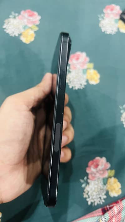 Apple iPhone 15 plus with box